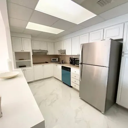 Zen Vacation Rentals Modern Penthouse Across Ocean-3